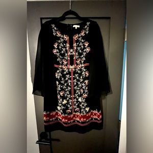 Max studio dress, long sleeve, bell sleeve, great for the holidays, size 10
